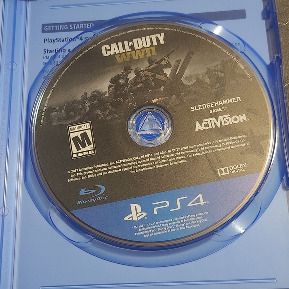 PS4 Call of Duty: WWII and ARK: Survival Evolved Game Bundle - Picture 3 of 6